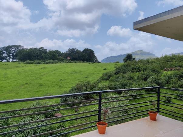 ROYAL MEADOWS - IGATPURI Bungalow B Exterior foto