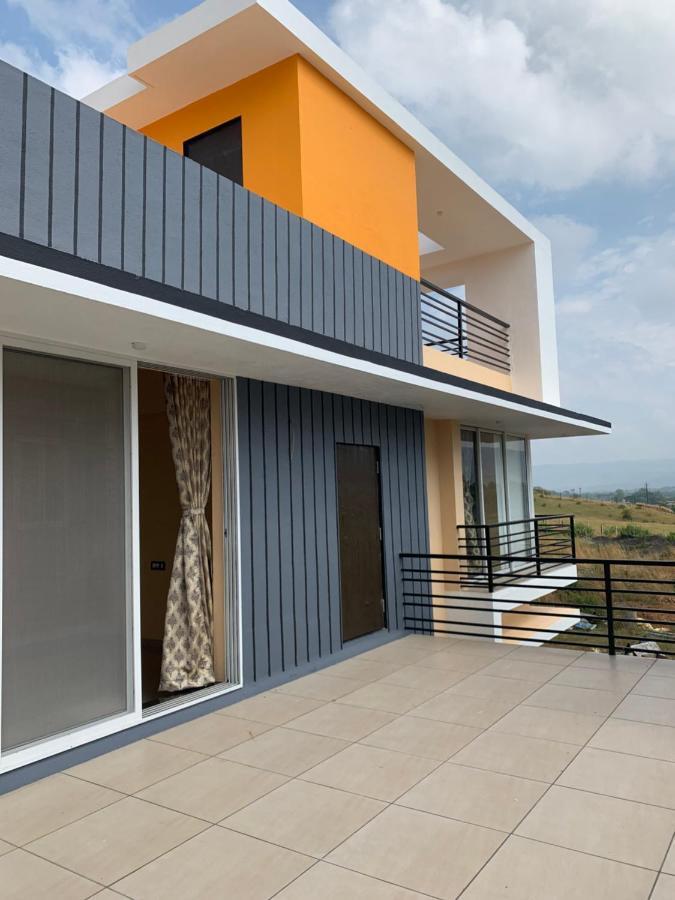 ROYAL MEADOWS - IGATPURI Bungalow B Exterior foto